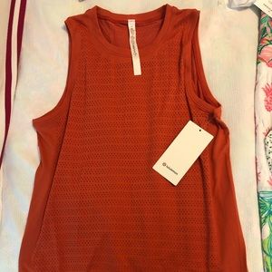 Lululemon muscle tank